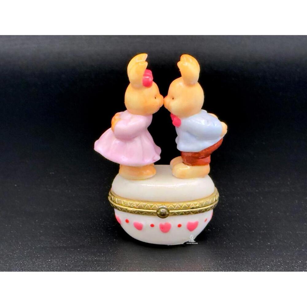 Rare Vintage Ceramic Bunny Couple Decorative Trinket Box with Hearts